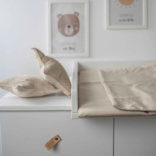 Wickelauflage Velours mit Unterlage – natürlich & kuschelig für dein Baby