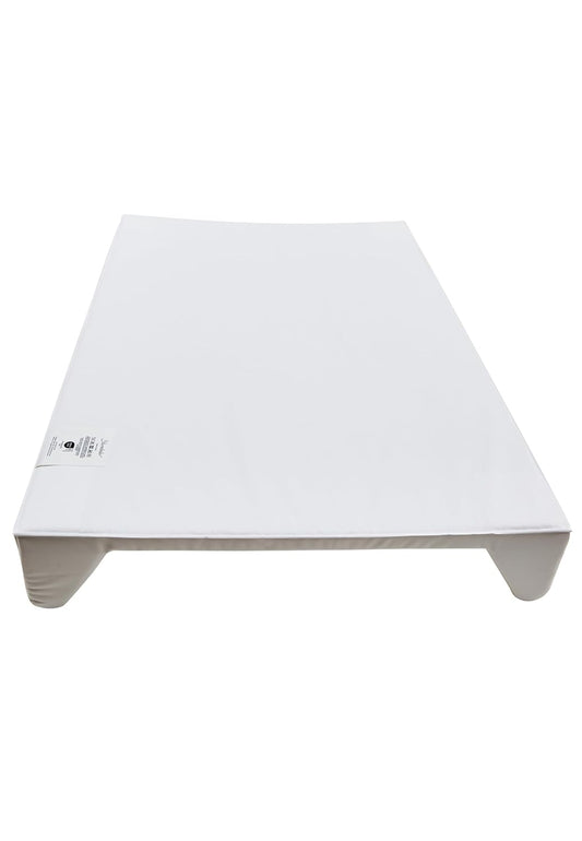 Sterntaler Changing Mat Farm – Changing Mat with Print Motif – Changing Mat 50 x 70 cm – Hygienic and Makes Changing Easier, Easy-Care and Wipe-Clean Material, Ecru