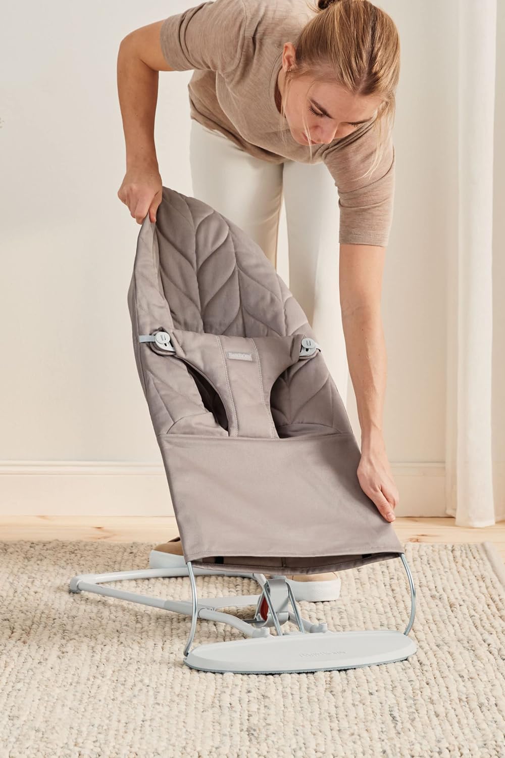 BabyBjörn Bliss Baby Bouncer, Woven, Classic Quilting, Sand Grey