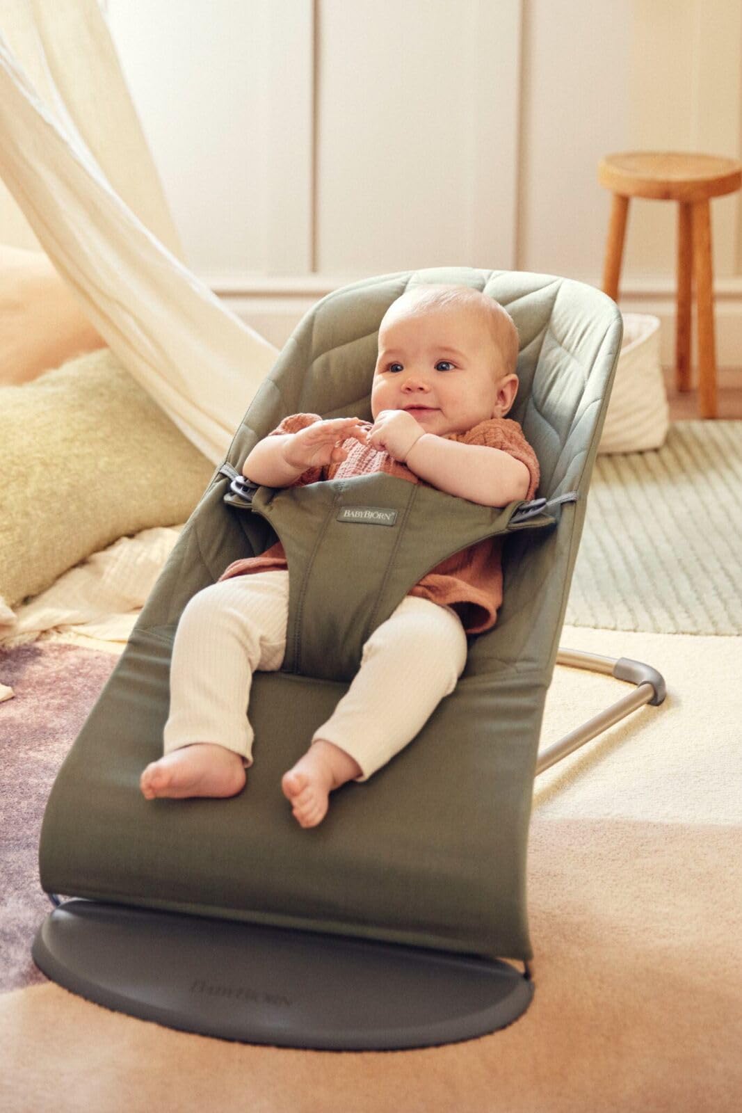 BabyBjörn Bliss Baby Bouncer, Woven, Classic Quilting, Sand Grey