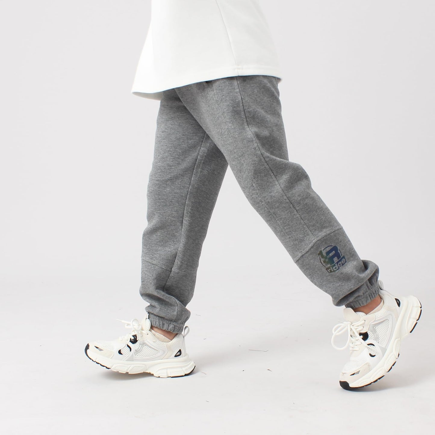 SERENYOU Jungen Jogginghose Hose Freizeit Joggers Kinder Sports Sweathose mit reflektierendem Grafikprint