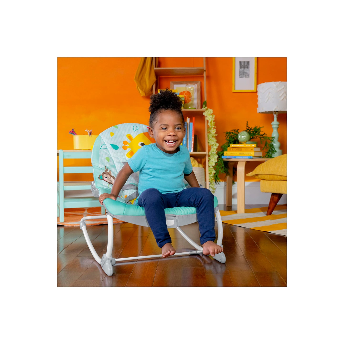 Bright Starts, Disney Baby Minnie Mouse Forever Besties, Wippe für Babies und Kleinkinder, mit beruhigenden Vibrationen, abnehmbarem Spielzeugbogen und 2 Spielzeugen, rose, 12209