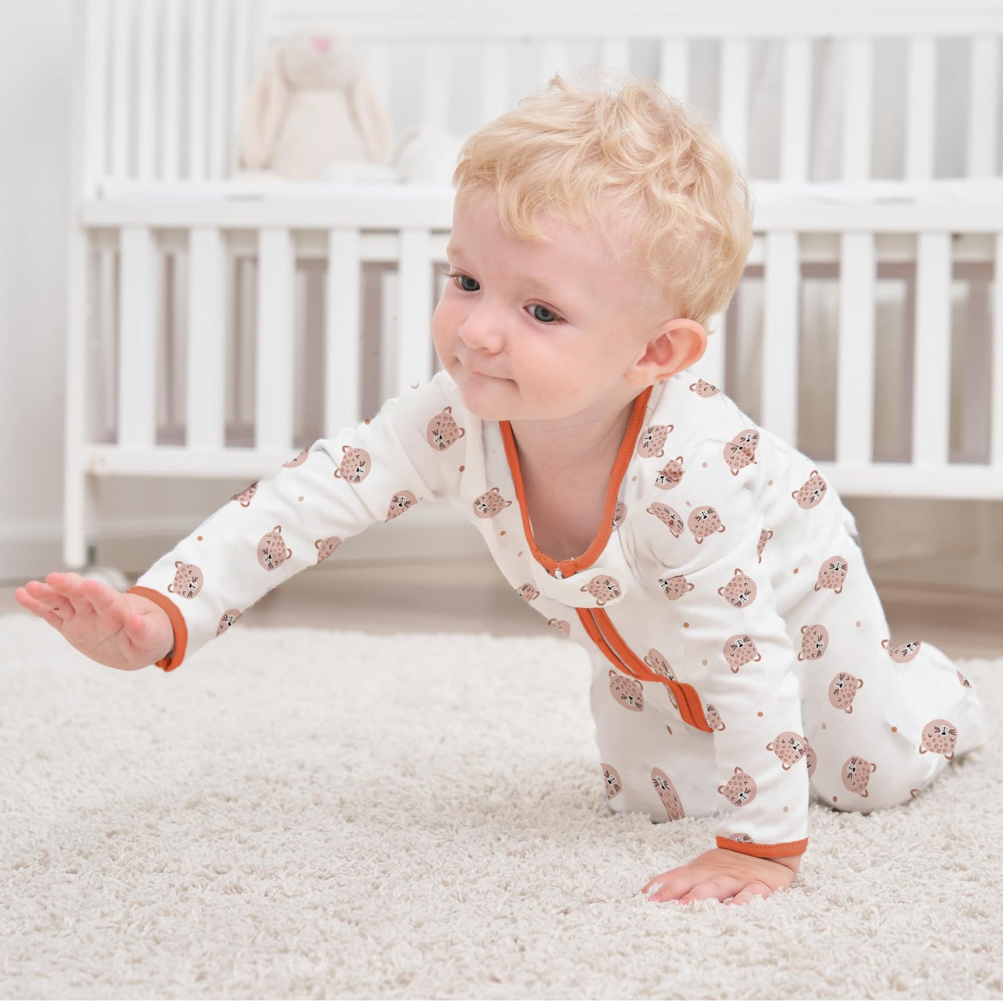 Newborn Baby Boys Girls Rompers with Foot Baby Pajamas One-Piece Long Sleeve Jumpsuit Infant Spring Autumn Bodysuit, 3 Pack