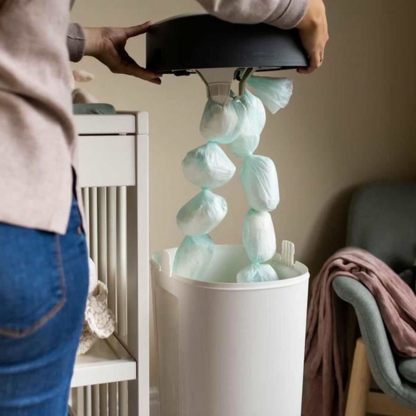 Tommee Tippee Twist & Click Nappy Bin XL, Holds up to 60 Nappies, 76 cm High, Environmentally Friendly System with 1 Refill Cassette with Sustainably Covered Antibacterial Greenfilm