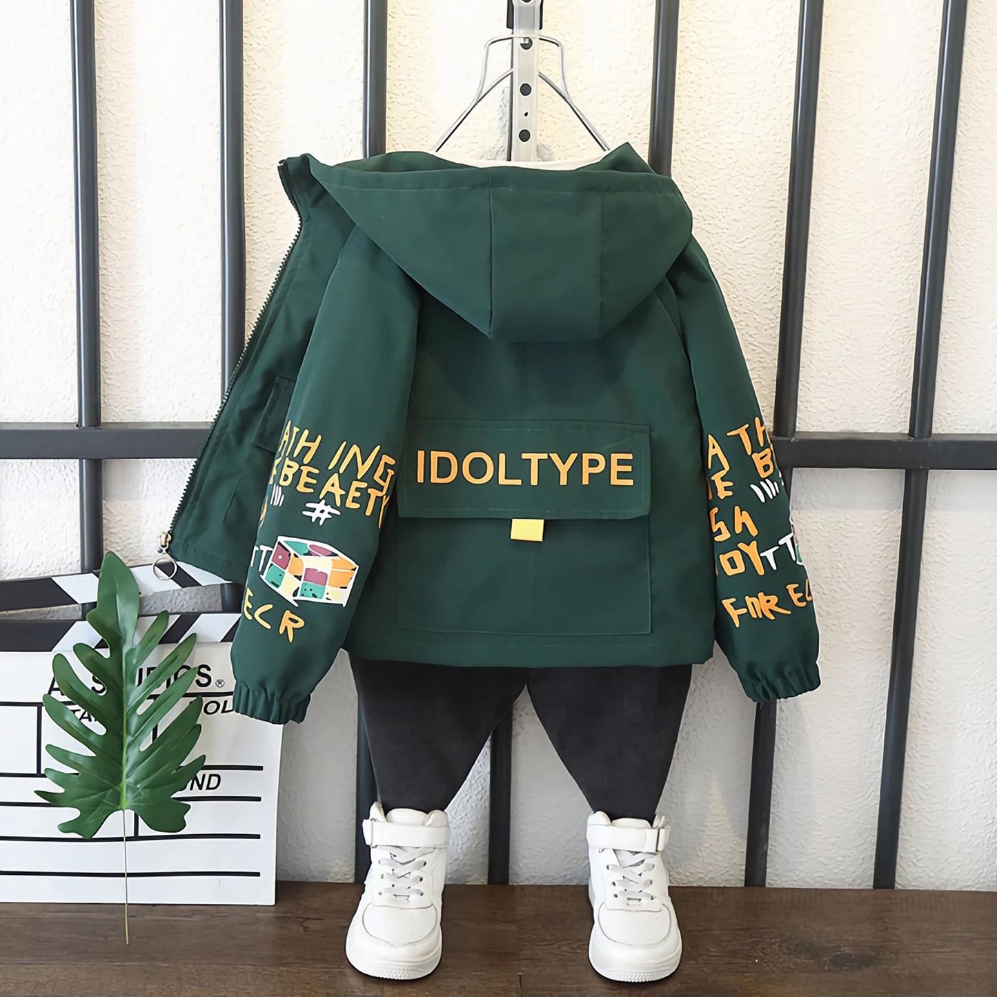 L SERVER Transition Jacket Boys Windbreaker with Hood Fashion Trench Coat Children Lightweight Windbreaker Outdoor Jacket for Spring and Autumn