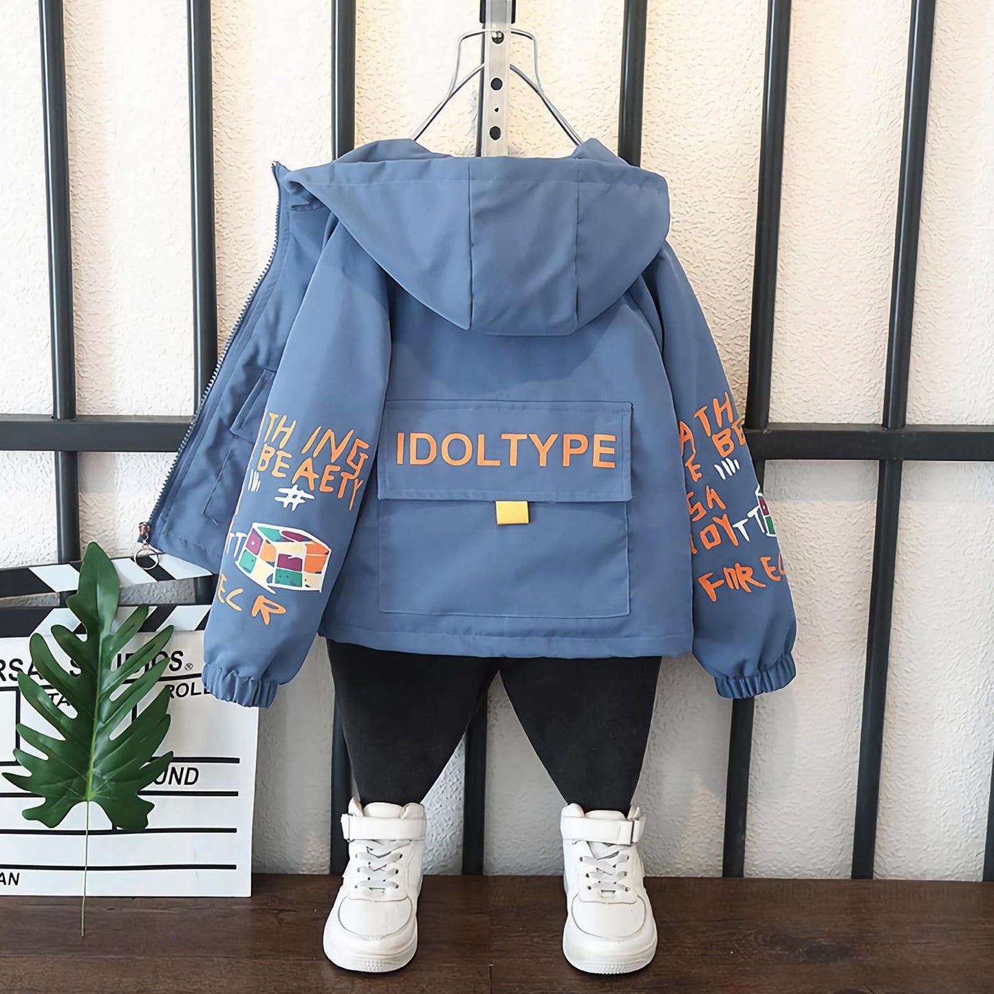 L SERVER Transition Jacket Boys Windbreaker with Hood Fashion Trench Coat Children Lightweight Windbreaker Outdoor Jacket for Spring and Autumn