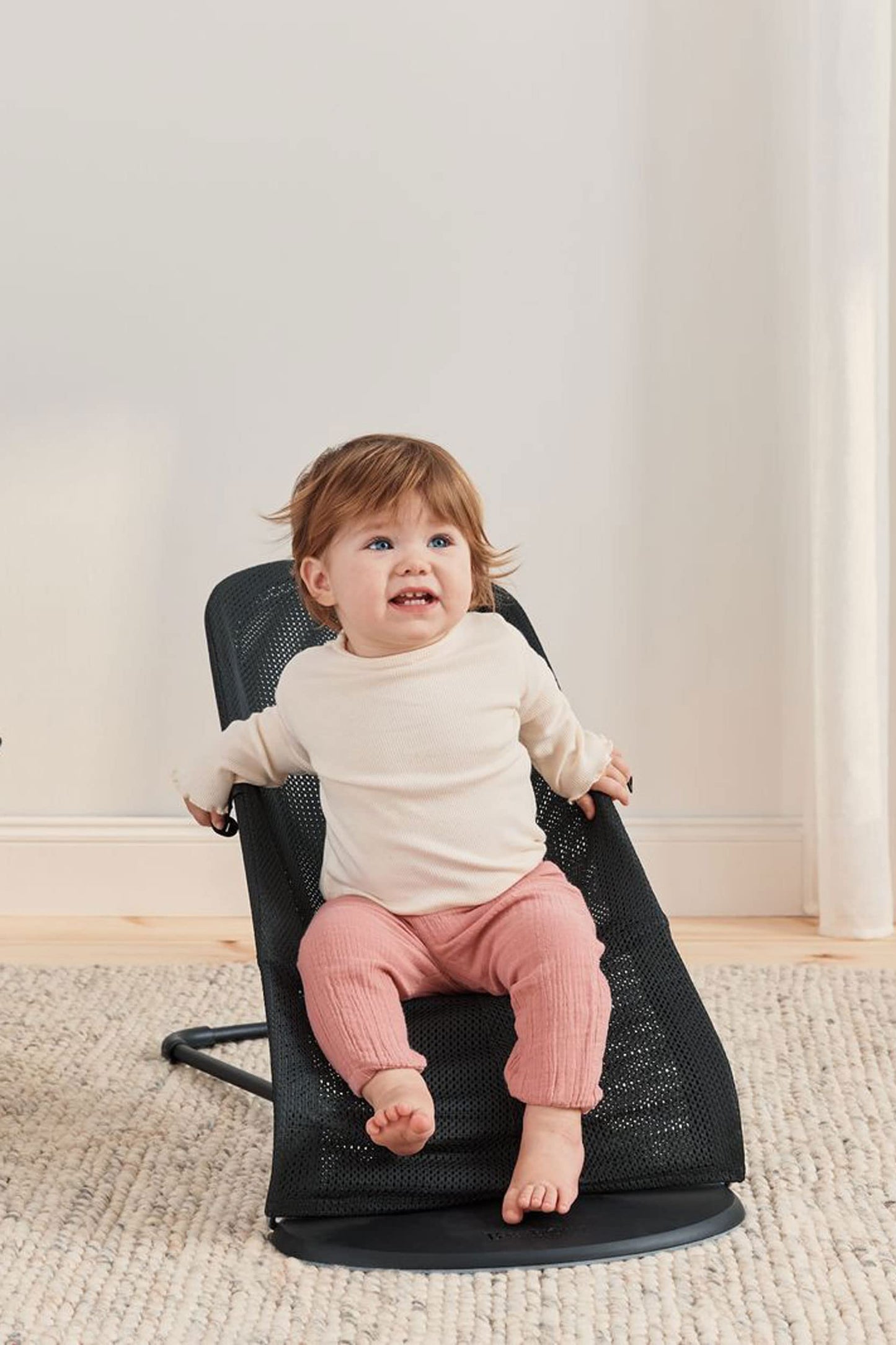 BabyBjörn Bliss Baby Bouncer, Woven, Classic Quilting, Sand Grey