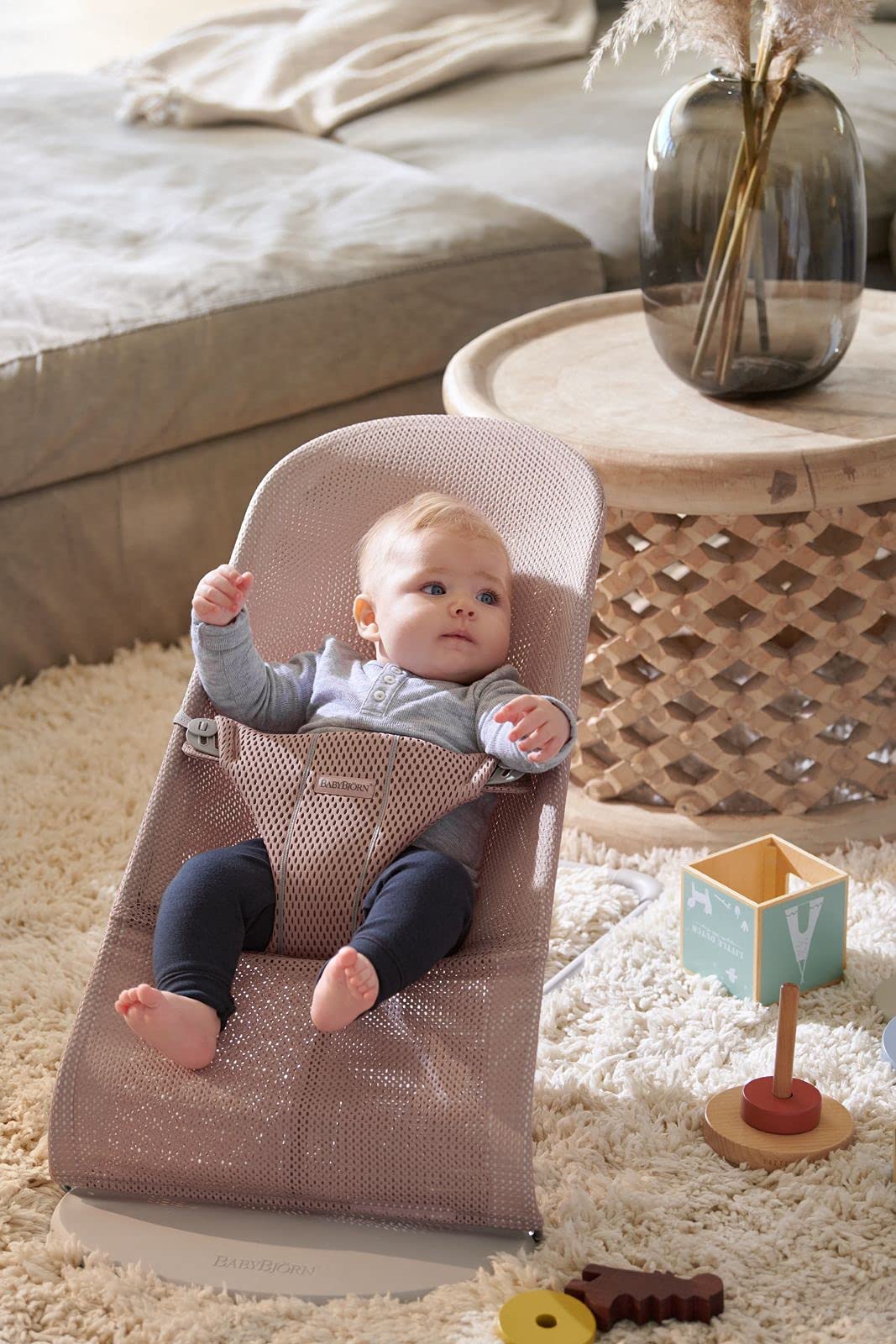 BabyBjörn Bliss Baby Bouncer, Woven, Classic Quilting, Sand Grey