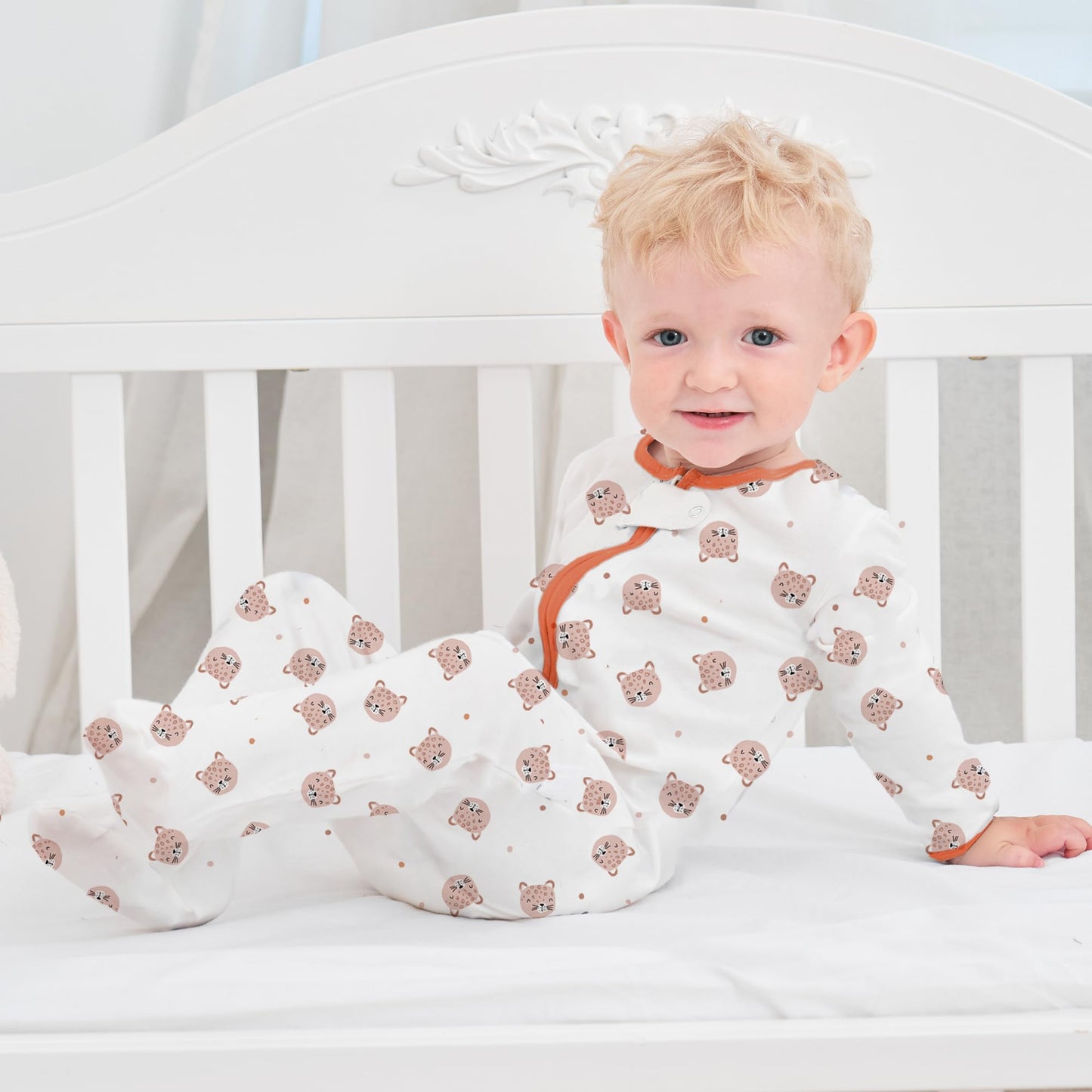 Newborn Baby Boys Girls Rompers with Foot Baby Pajamas One-Piece Long Sleeve Jumpsuit Infant Spring Autumn Bodysuit, 3 Pack
