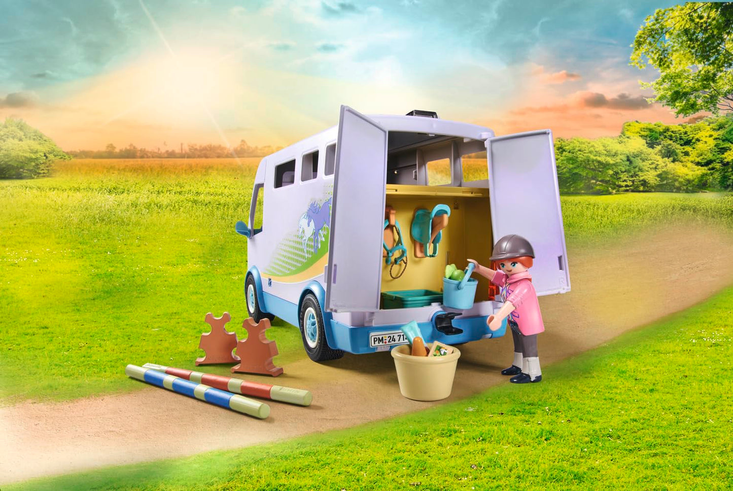 PLAYMOBIL Horses of Waterfall 71351 Waterfall Ranch, magisches Wasserfall-Paradies für Pferdefreunde, nachhaltiges Spielzeug für Kinder ab 5 Jahren