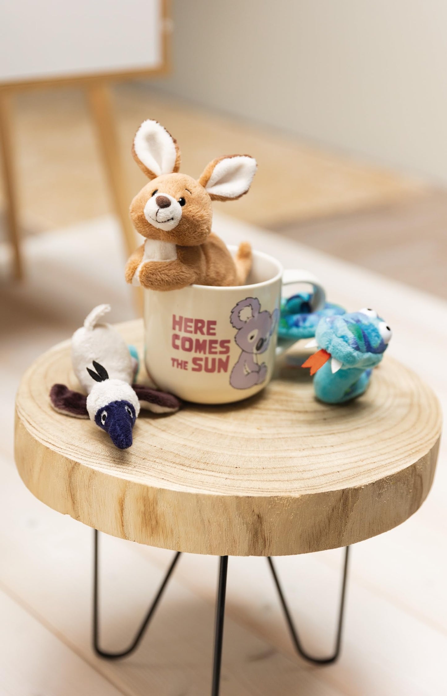Kuscheltier Känguru Kelly 15cm braun - Stofftier aus weichem Plüsch, niedliches Plüschtier zum Kuscheln und Spielen, für Kinder & Erwachsene, tolle Geschenkidee