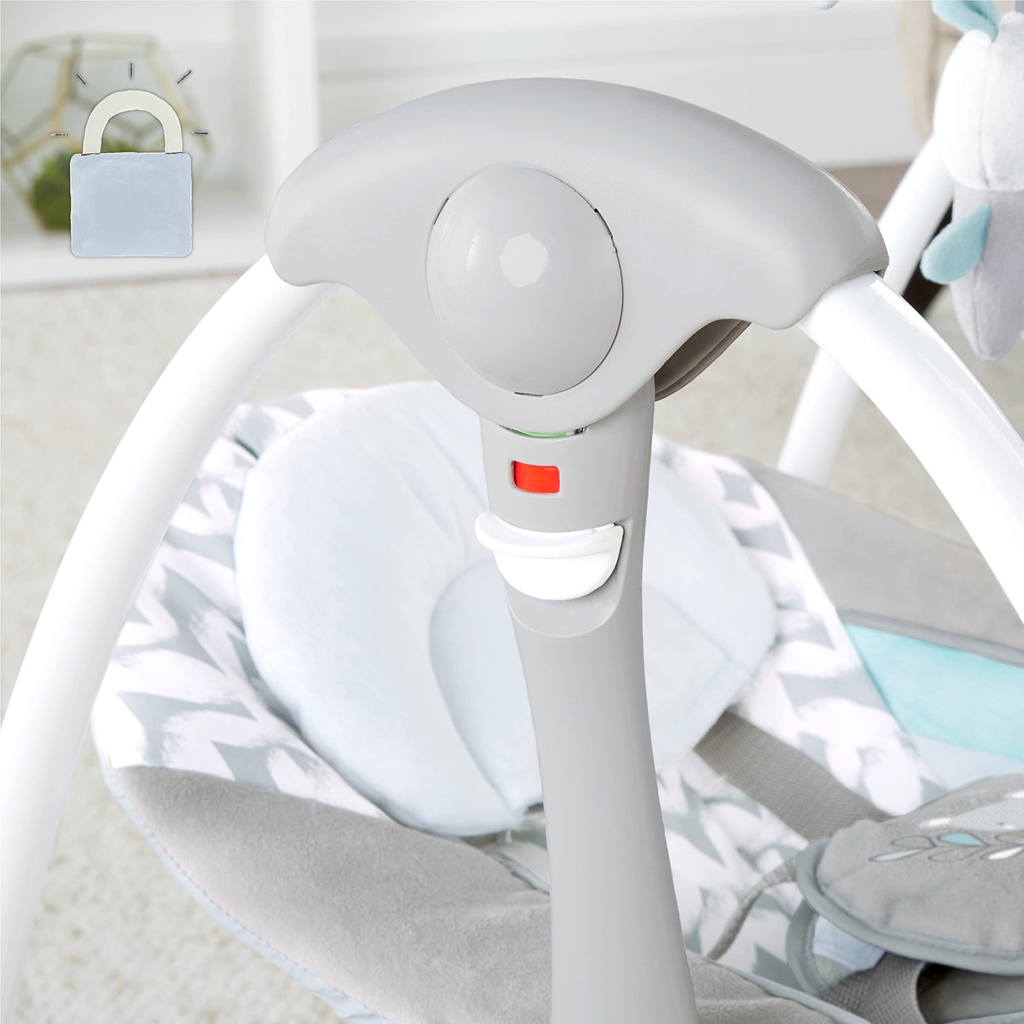 Ingenuity Hugs & Hoots zusammenklappbare & tragbare Babyschaukel, 5 Schaukelgeschwindigkeiten, 8 Melodien, 3 Naturgeräusche, Lautstärkeregulierung und Spielzeugbügel, ab der Geburt bis 9kg