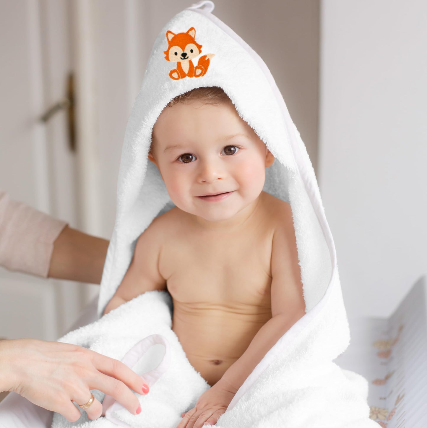 Babykajo Baby-Kapuzenhandtuch-Set mit 2 Waschlappen, Öko-Tex Standard 100 zertifiziert, weiches Frottee-Babyhandtuch mit Kapuze, 80 x 80 cm