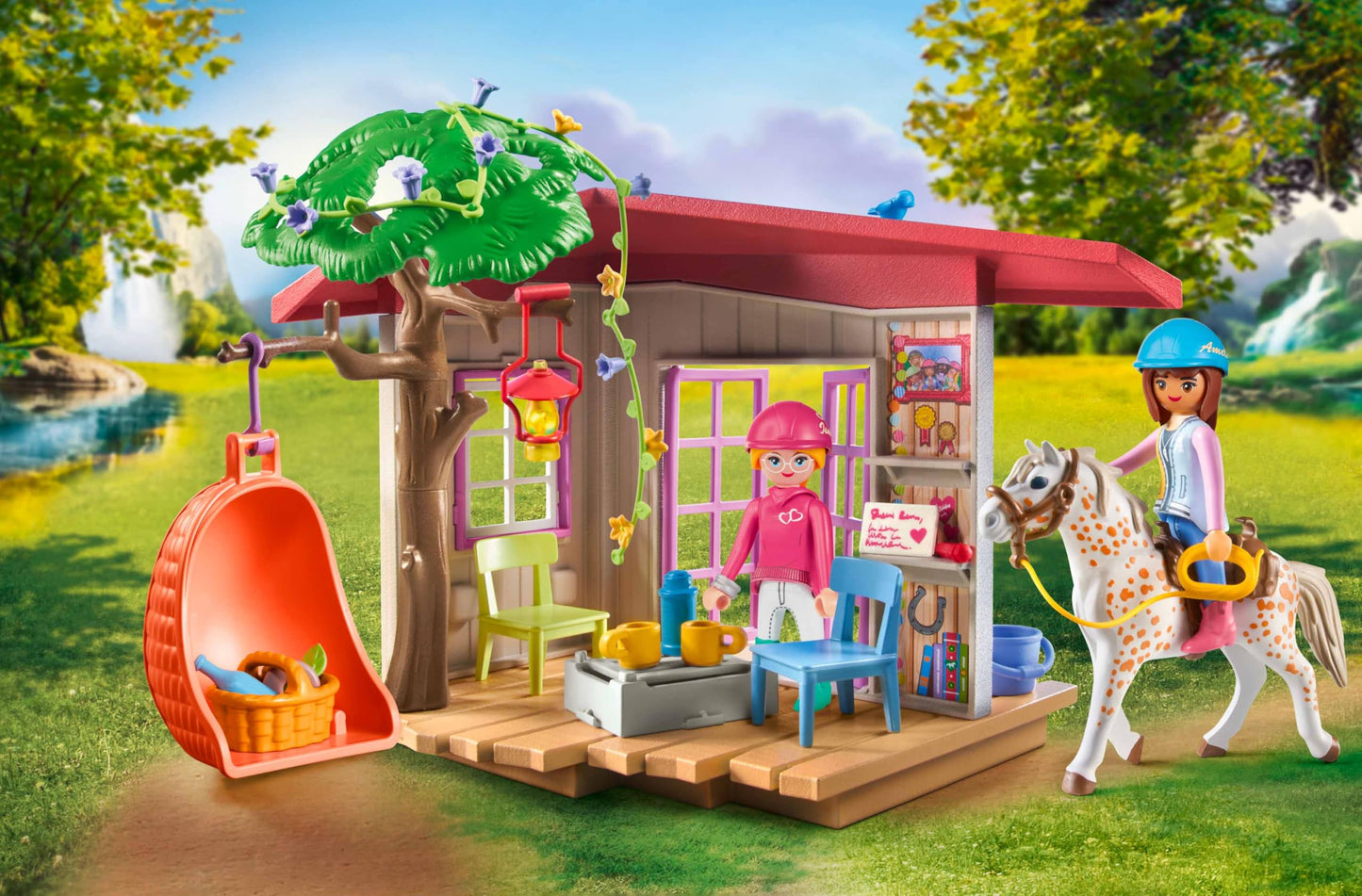 PLAYMOBIL Horses of Waterfall 71351 Waterfall Ranch, magisches Wasserfall-Paradies für Pferdefreunde, nachhaltiges Spielzeug für Kinder ab 5 Jahren