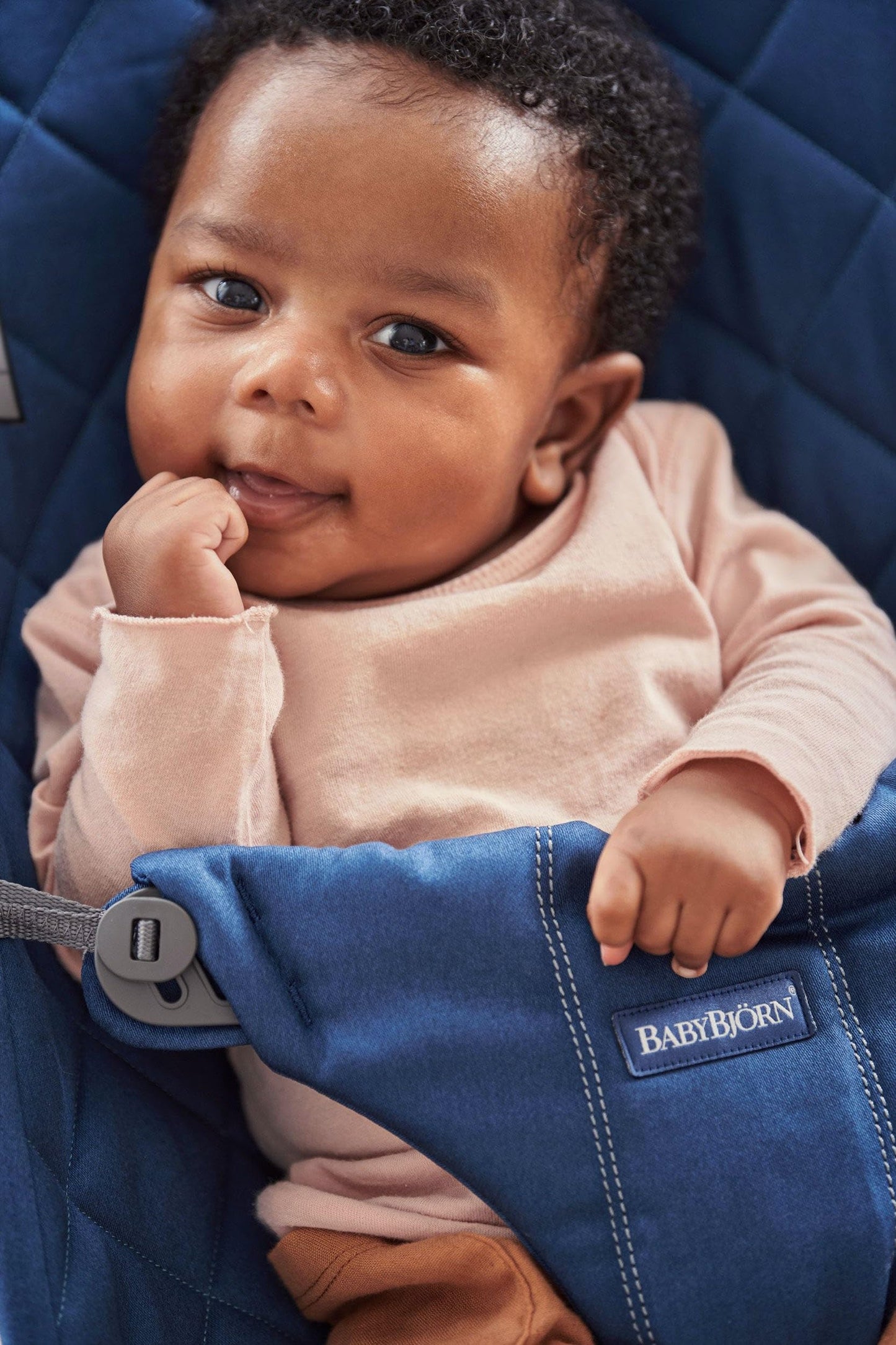 BabyBjörn Bliss Baby Bouncer, Woven, Classic Quilting, Sand Grey