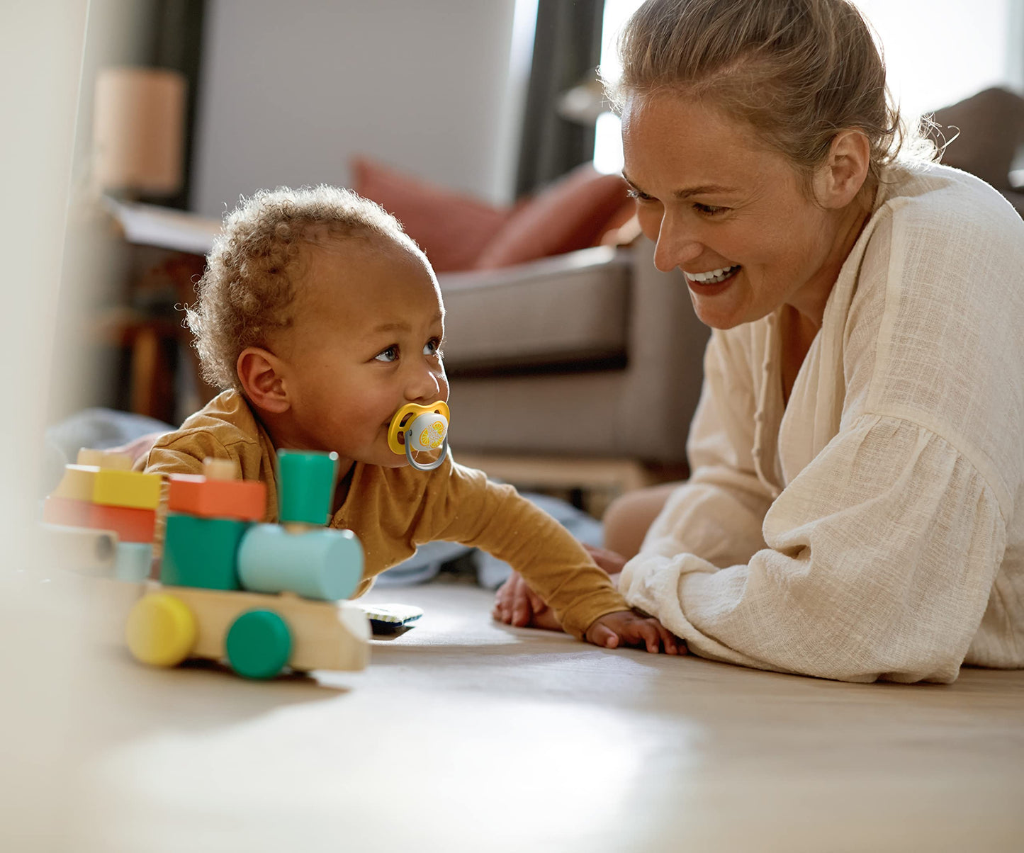 Philips Avent ultra air Schnuller - 4er Pack, BPA-freier, atmungsaktiver Schnuller für Babys von 6-18 Monaten, inklusive Transport- und Sterilisationsbox, Schildkröte/Wal (Modell SCF085/66) - Meloni2