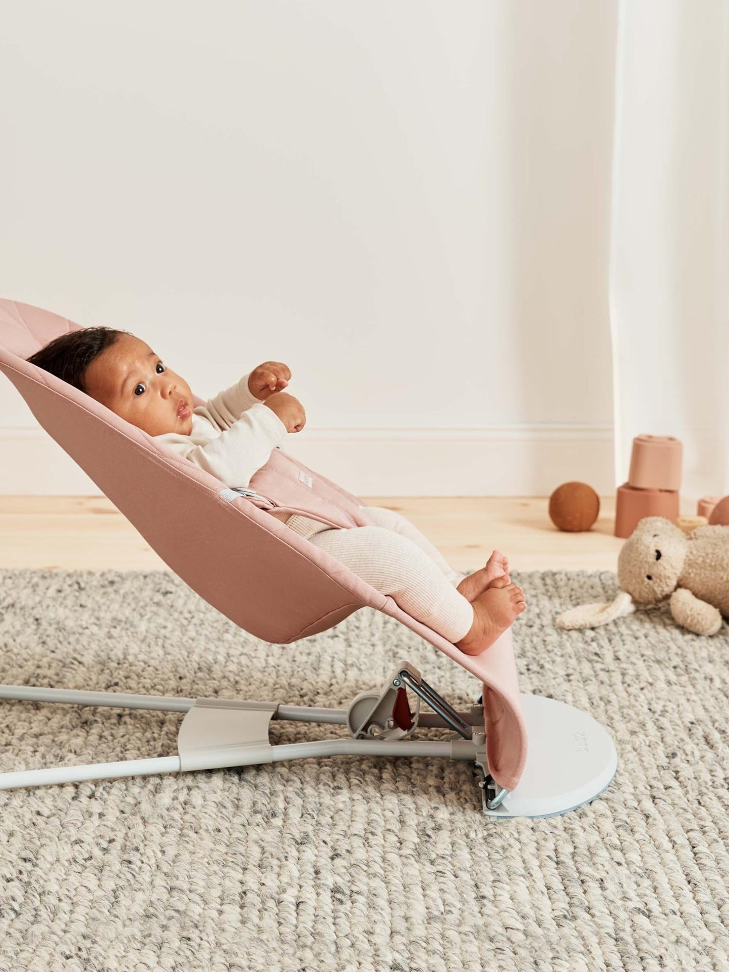 BabyBjörn Bliss Baby Bouncer, Woven, Classic Quilting, Sand Grey