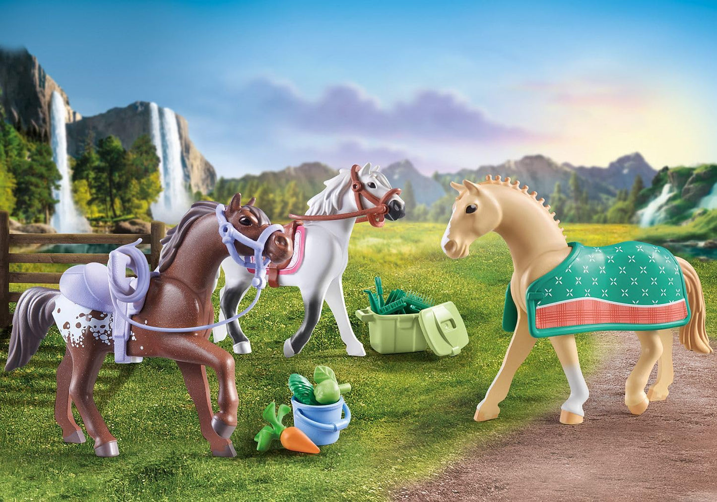 PLAYMOBIL Horses of Waterfall 71640 Kreativset mit Pferd und Stiften, inklusive Einer Figur, einem Pferd und DREI Crayola Stiften, künstlerisches Spielzeug für Kinder ab 5 Jahren