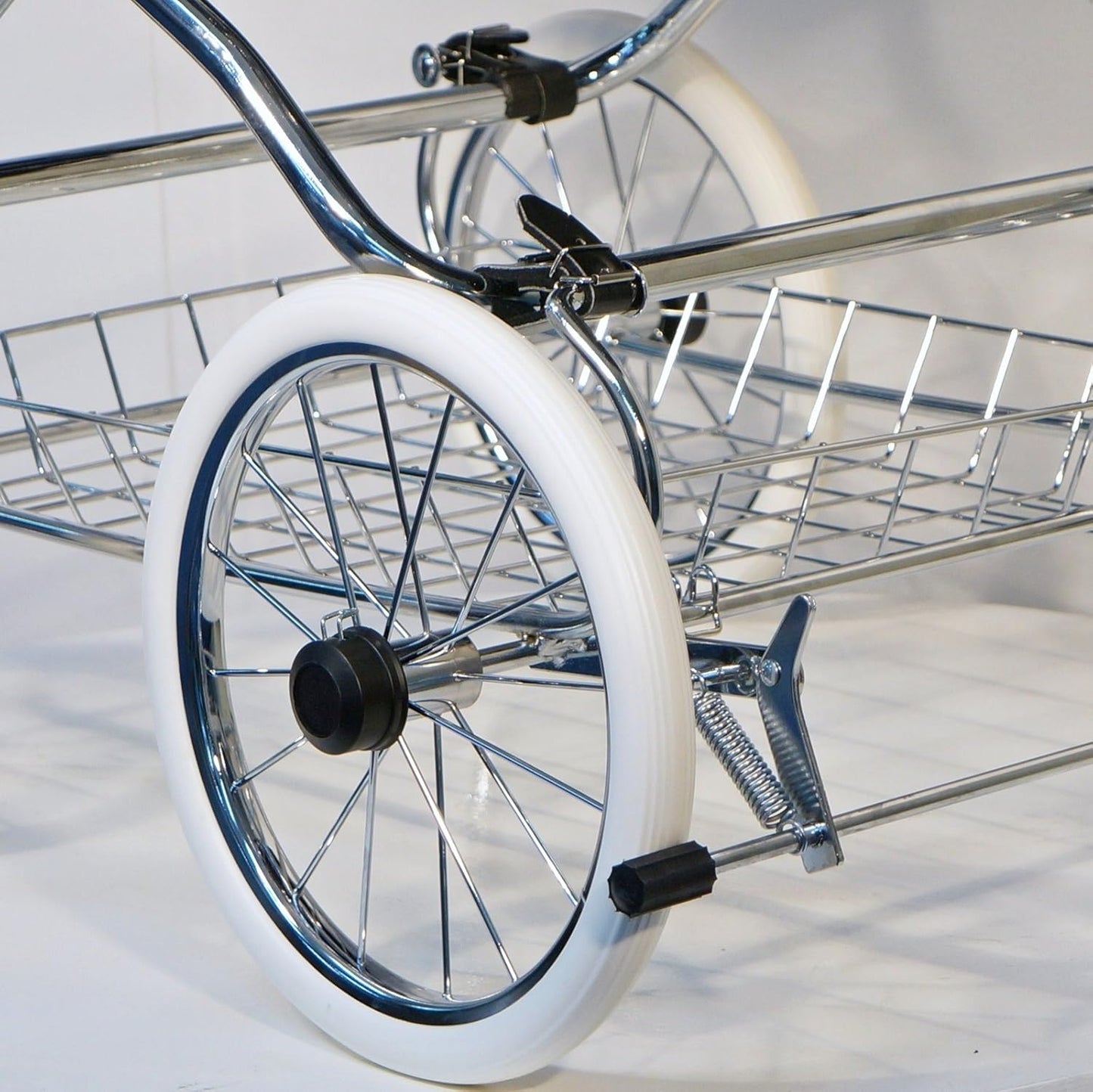EICHHORN Kinderwagen Weidenkorb - Kinderwagen aus echter Weide, handgewebter Korb, Weiß, Stoff Marineblau