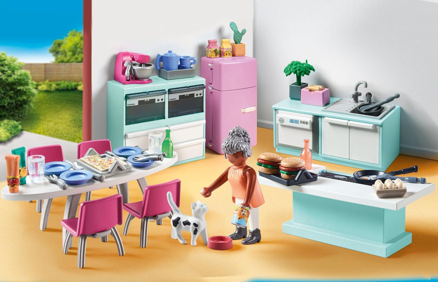 PLAYMOBIL MyLife 71608 Küche mit Essplatz, vollausgestattete Küche für detailgetreues Nachspielen, zu über 80 % aus recycelten und biobasierten Materialien, kreatives Spielzeug für Kinder ab 4 Jahren