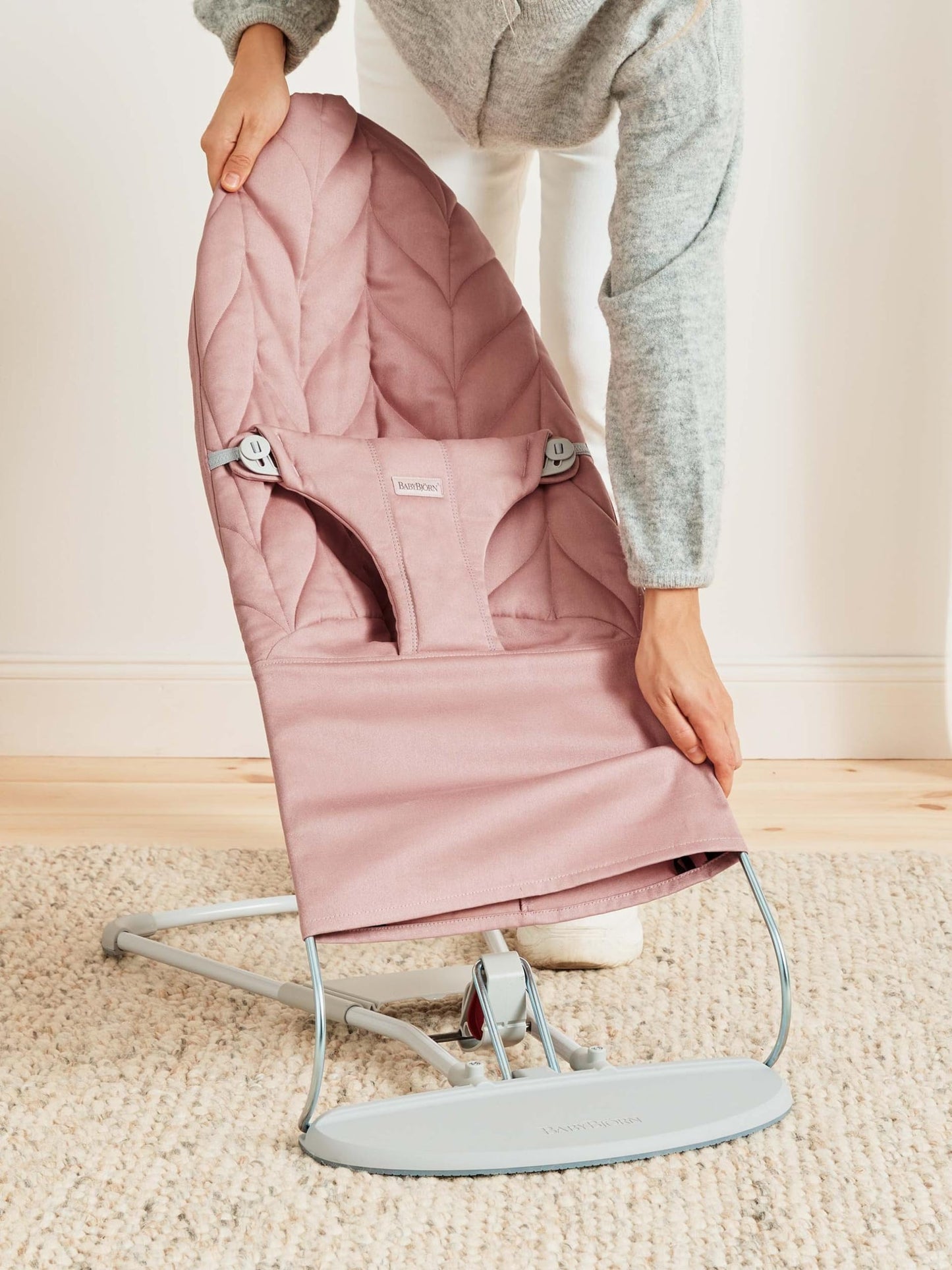 BabyBjörn Bliss Baby Bouncer, Woven, Classic Quilting, Sand Grey