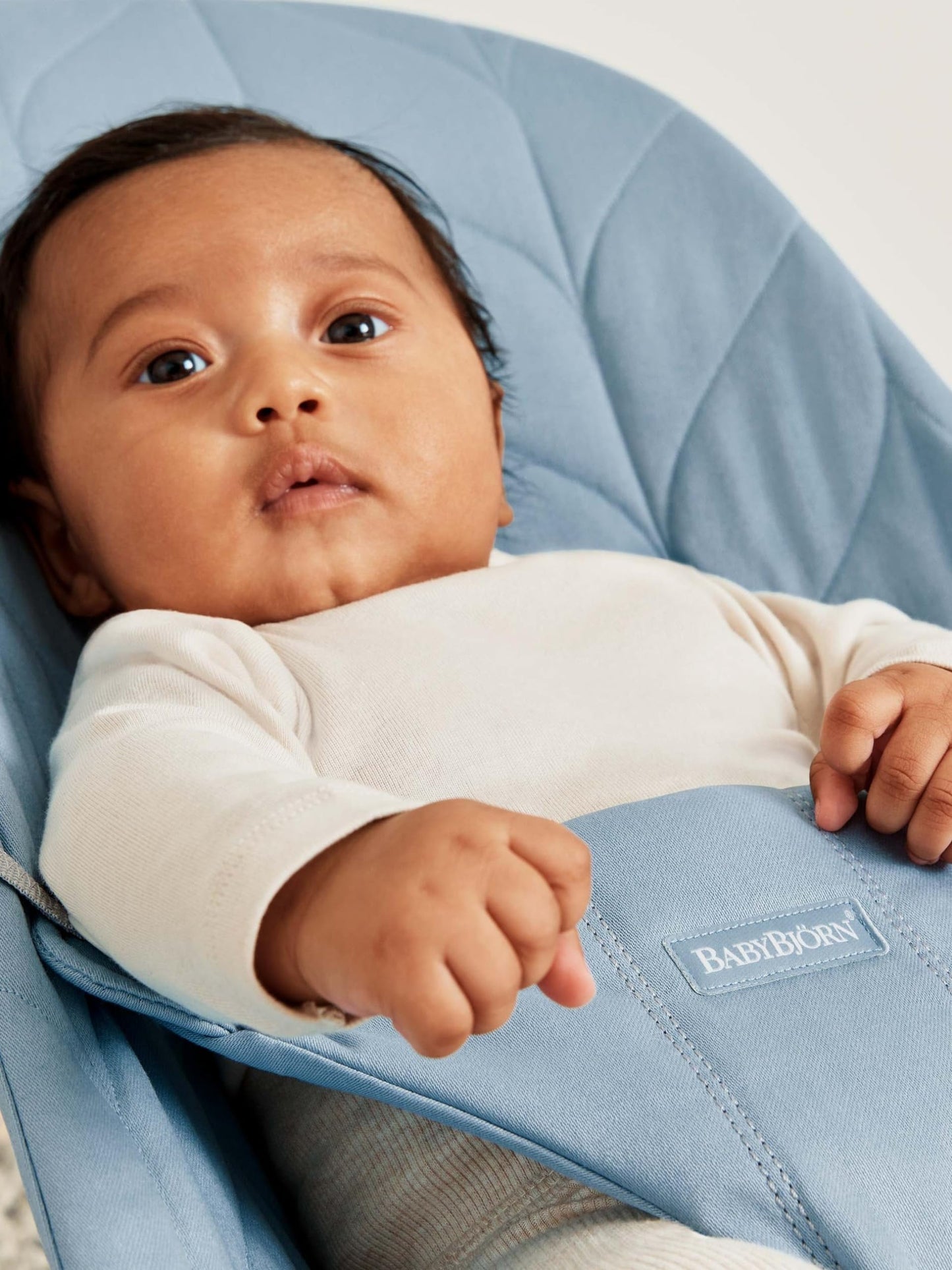 BabyBjörn Bliss Baby Bouncer, Woven, Classic Quilting, Sand Grey