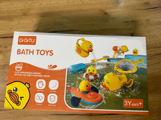Bath toy set for children, 7 pieces, yellow ducks with water sprayer, mirror and boat