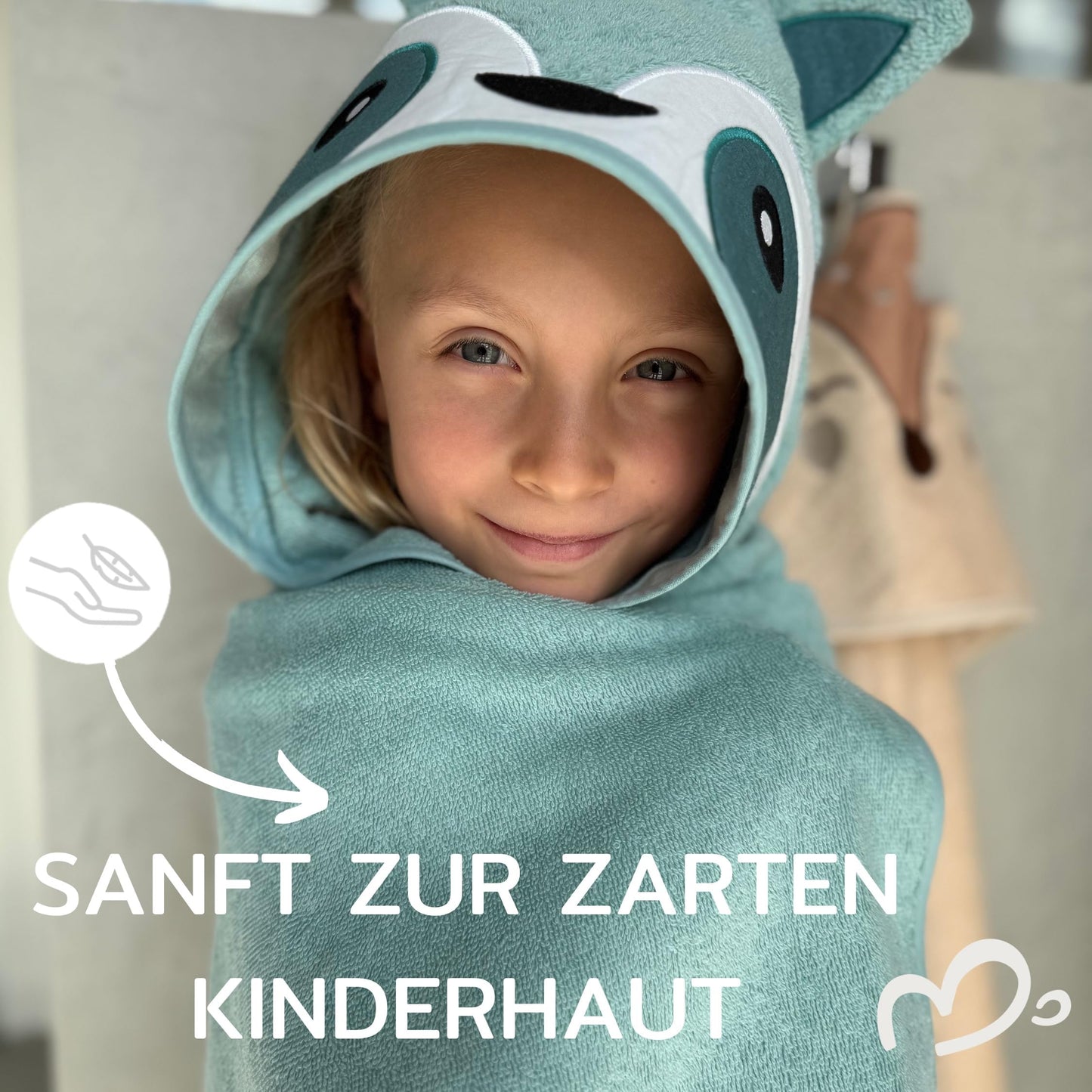 MIRARI Kids Babyhandtuch mit Kapuze und Waschlappen 100x100 cm – Handtuch Rentier aus 100% Baumwolle - REH Badetuch mit Kapuze - Geschenk Geburt - Baby Erstausstattung Neugeborenen Set