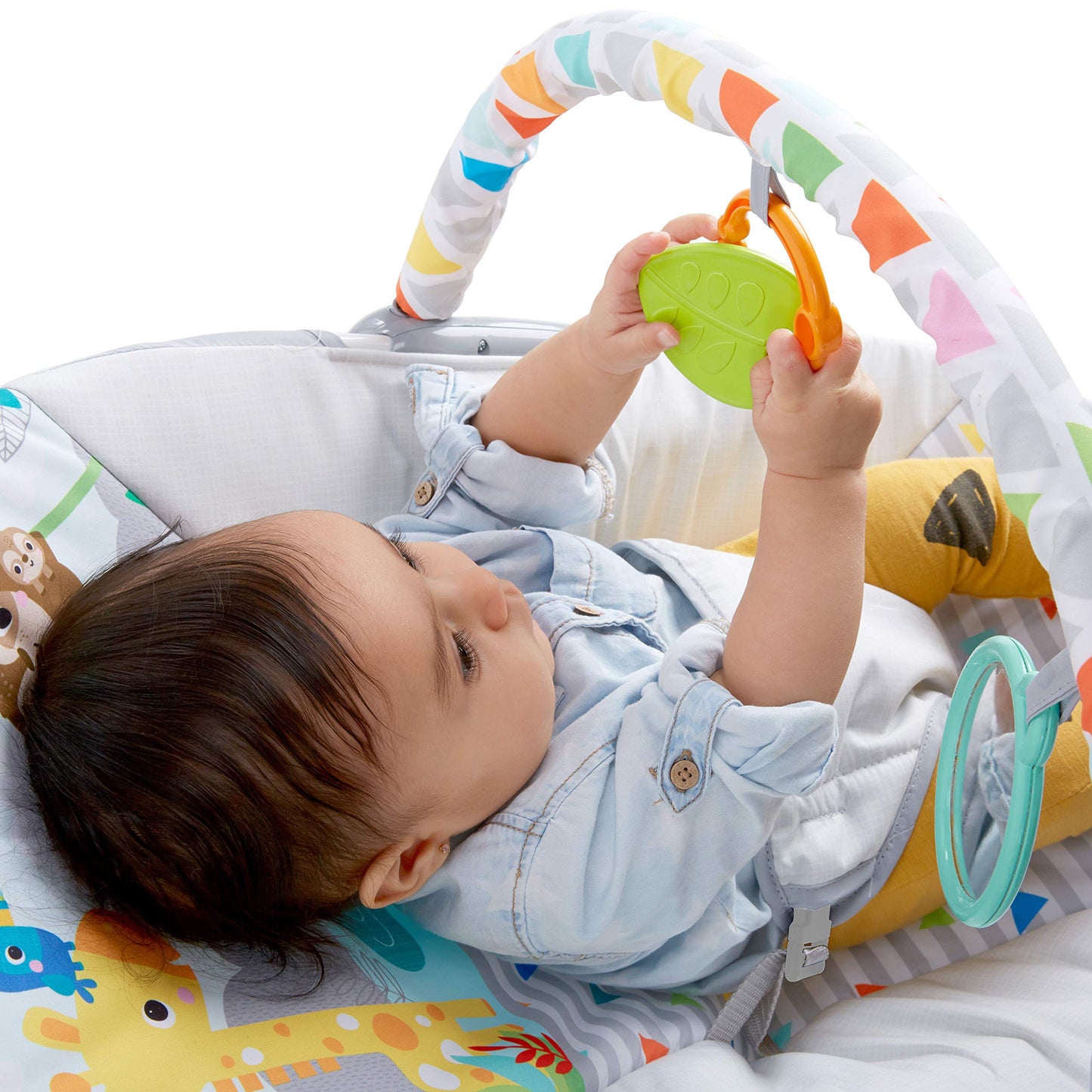 Bright Starts, Babywippe Babyschaukel Safari Fun mit Beruhigenden Vibrationen, Spielbogen mit 2 Spielzeugen, 3-Punkte-Gurt Sitz, Maschinenwaschbares Sitzpolster, ab der Geburt bis 9kg