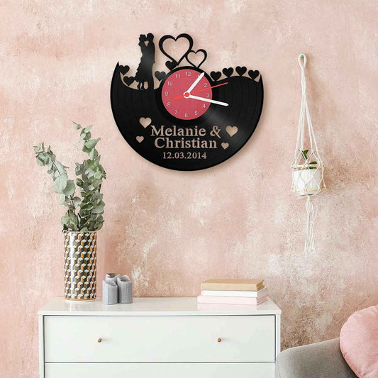 Wanduhr aus Vinyl "Ach Du Liebe Zeit"