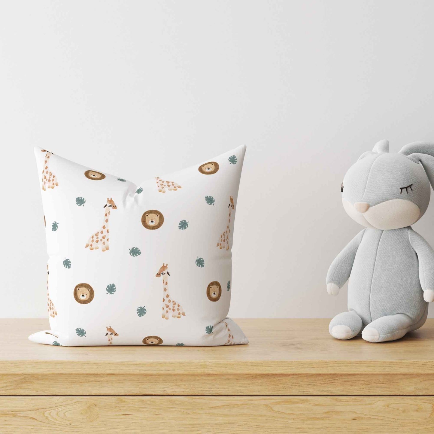 "Giraffe und Löwe" Premium Kinder Dekokissen