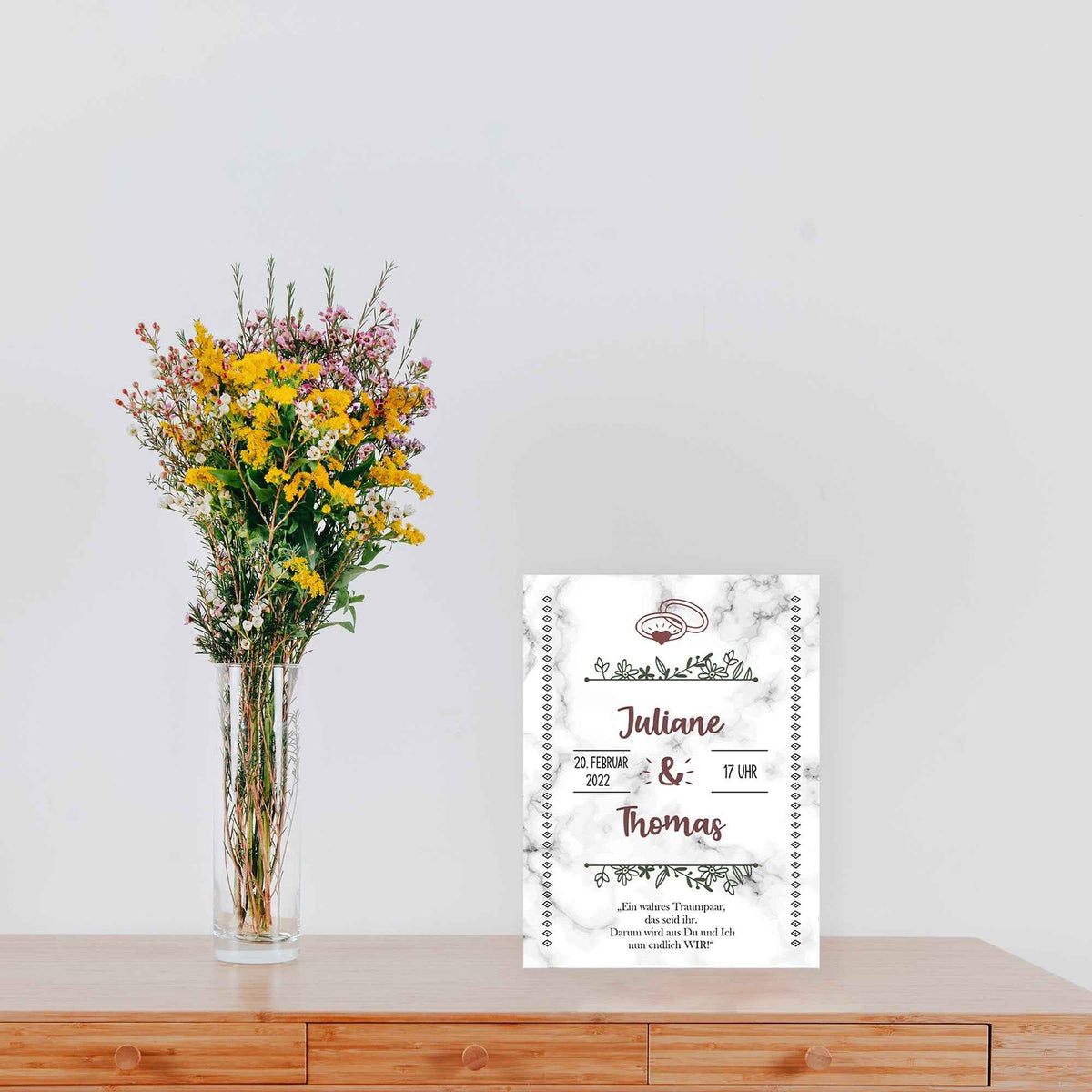 Hochzeitseinladungskarte im Marble White Design