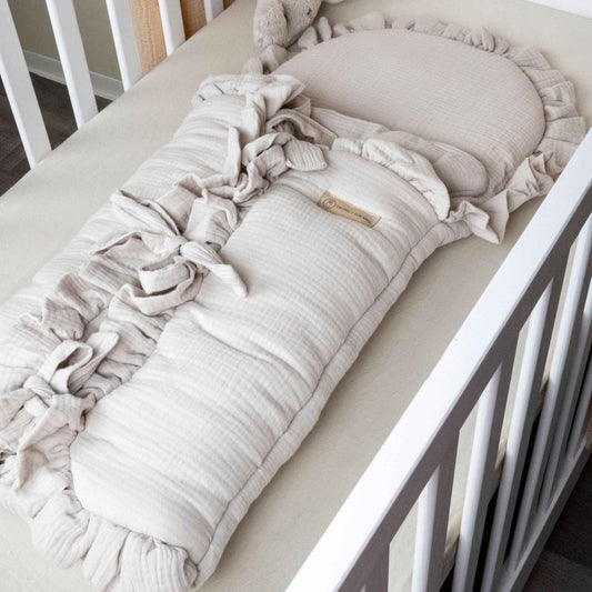 Babyschlafsack Cuddly Musselin mit Schleifen - ganzjähriger Puckschlafsack