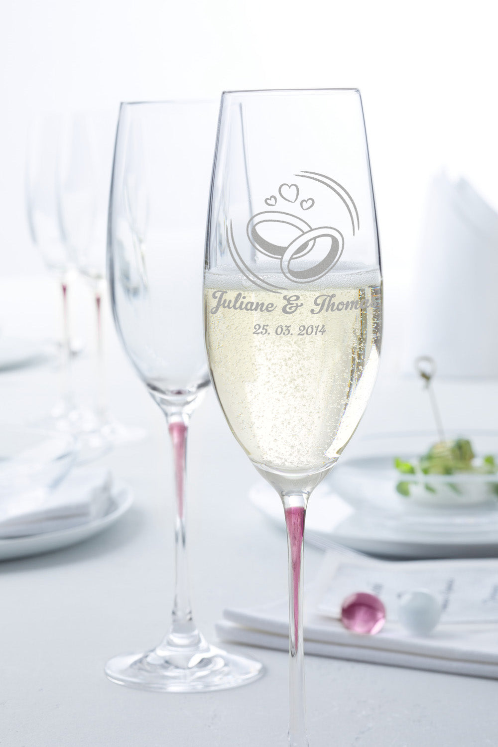 Leonardo Sektgläser La Perla im exklusiven "Wedding Rings" Design als Set mit Holzkiste