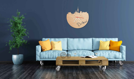 Wanduhr aus Holz Skyline Dortmund