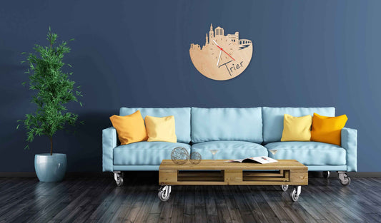 Wanduhr aus Holz Skyline Trier