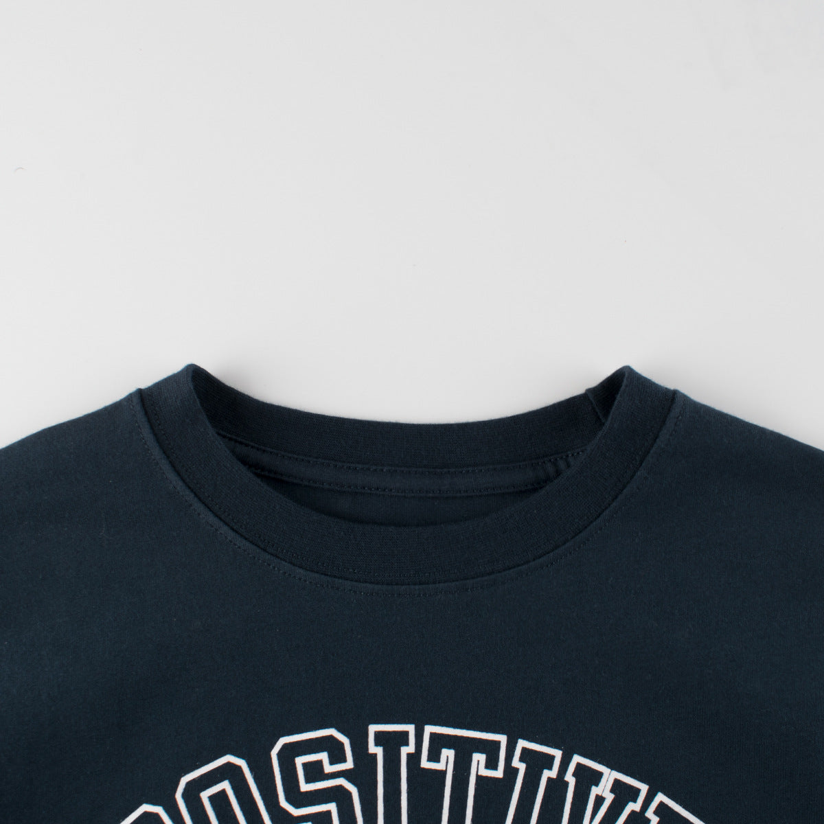 Boys and Girls’ Letters Print T-shirt in European and American Style-2