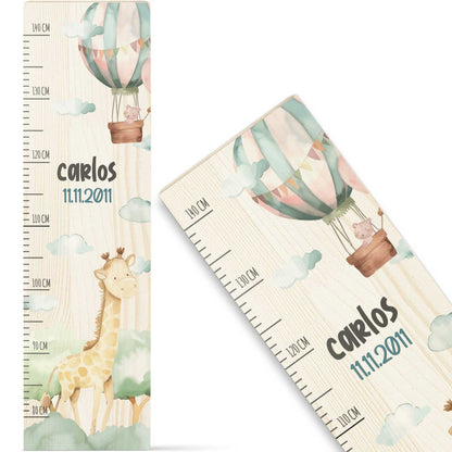 Messlatte mit Namen für Kinder im Giraffe Design