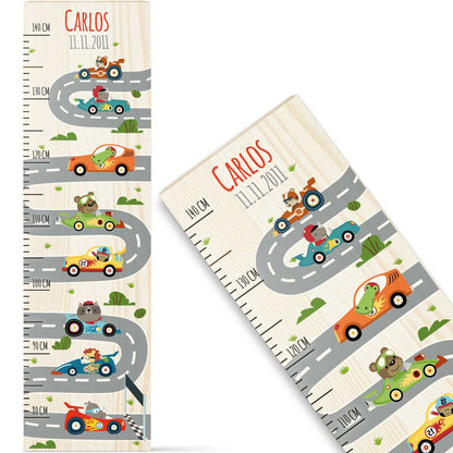 Messlatte mit Namen für Kinder im Rennauto Design