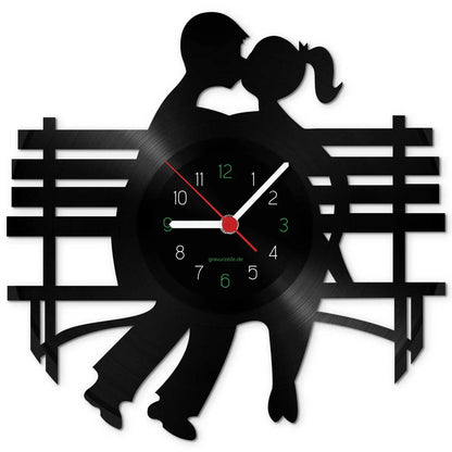 Wanduhr aus Vinyl Liebe ist