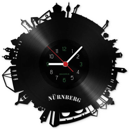 Wanduhr aus Vinyl Skyline Nürnberg 2017