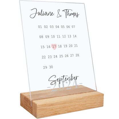 Kalender auf Acrylglas - Personalisiertes Geschenk mit Namen & Datum
