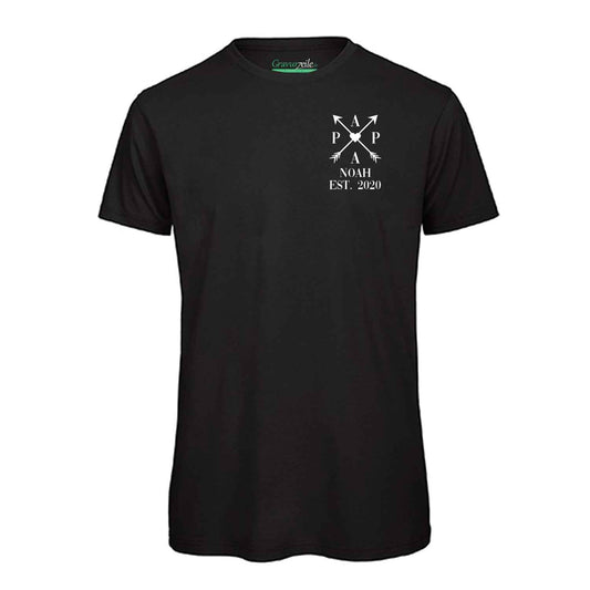 Bedrucktes T-Shirt für Herren - PAPA EST. Kreuzpfeile