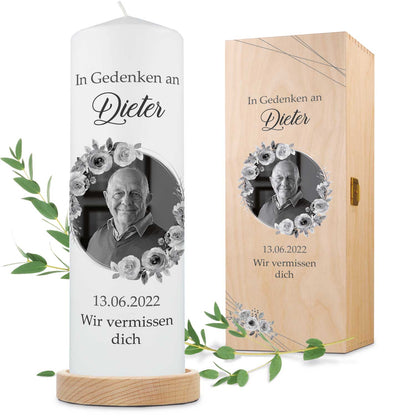 Große Kerze "In Gedenken" - Trauerkerze mit Foto, Namen & Datum