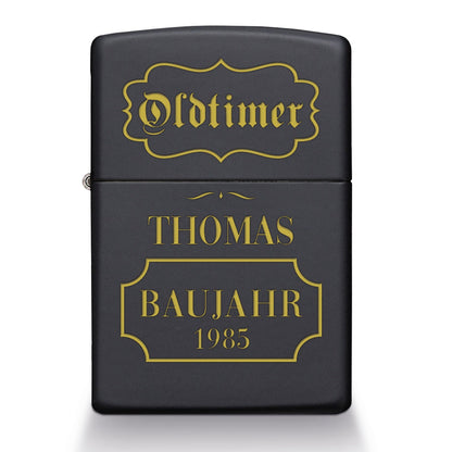 GRAVURZEILE x ZIPPO Personalisiertes Sturmfeuerzeug - Oldtimer - Windfest und Langlebig - Nachfüllbar