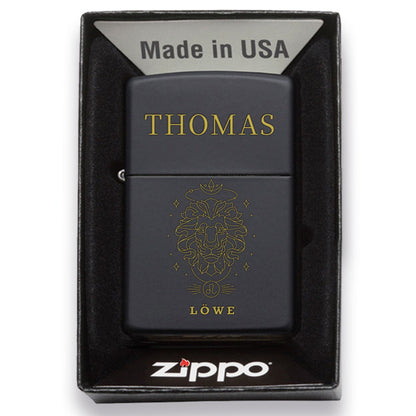 GRAVURZEILE x ZIPPO Personalisiertes Sturmfeuerzeug - Sternzeichen - Windfest und Langlebig - Nachfüllbar