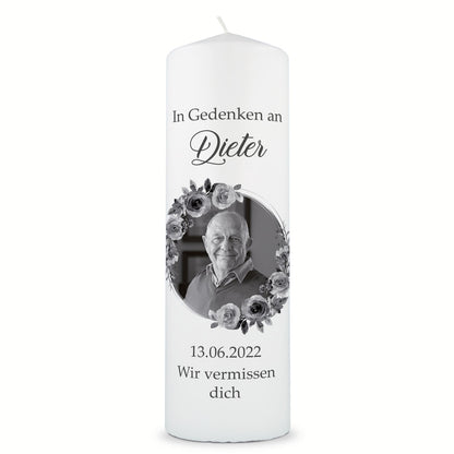 Große Kerze "In Gedenken" - Trauerkerze mit Foto, Namen & Datum