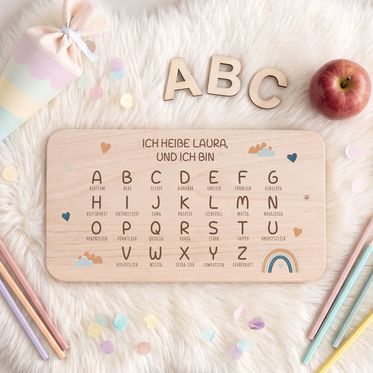 Frühstücksbrettchen mit Druckmotiv & Name - ABC Regenbogen