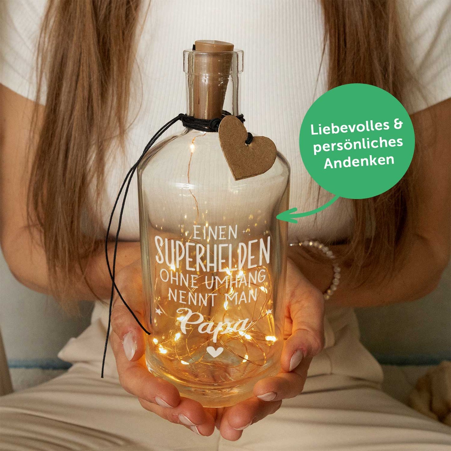 Flaschenlicht mit LED-Lichterkette und Gravur "Superheld Papa"