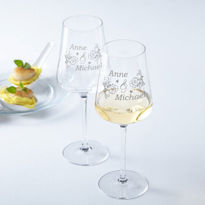 Leonardo Weingläser mit Gravur im "Liebesornament" Design als Set